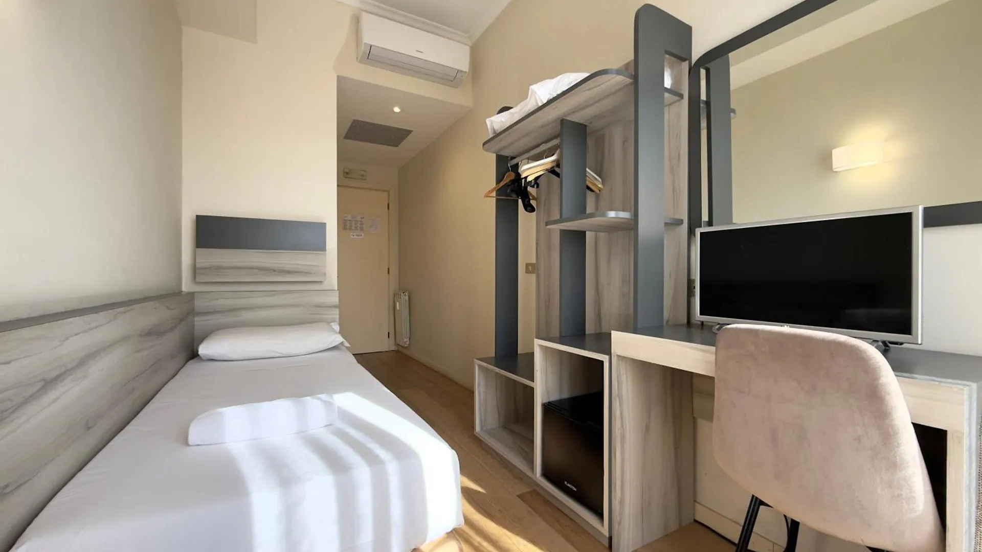 Hotel Laura Roma