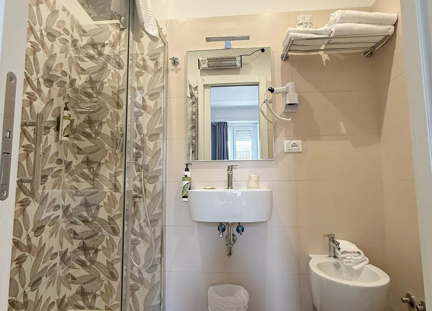 ***  Hotel Laura Rome Italy