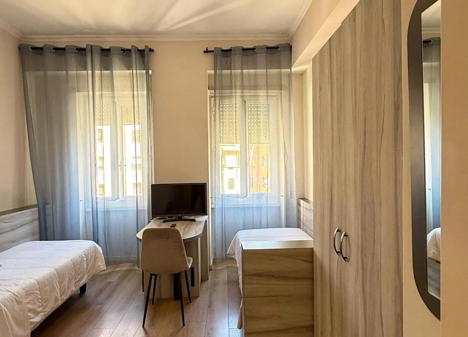 Hotel Laura Рим 3*,  Италия