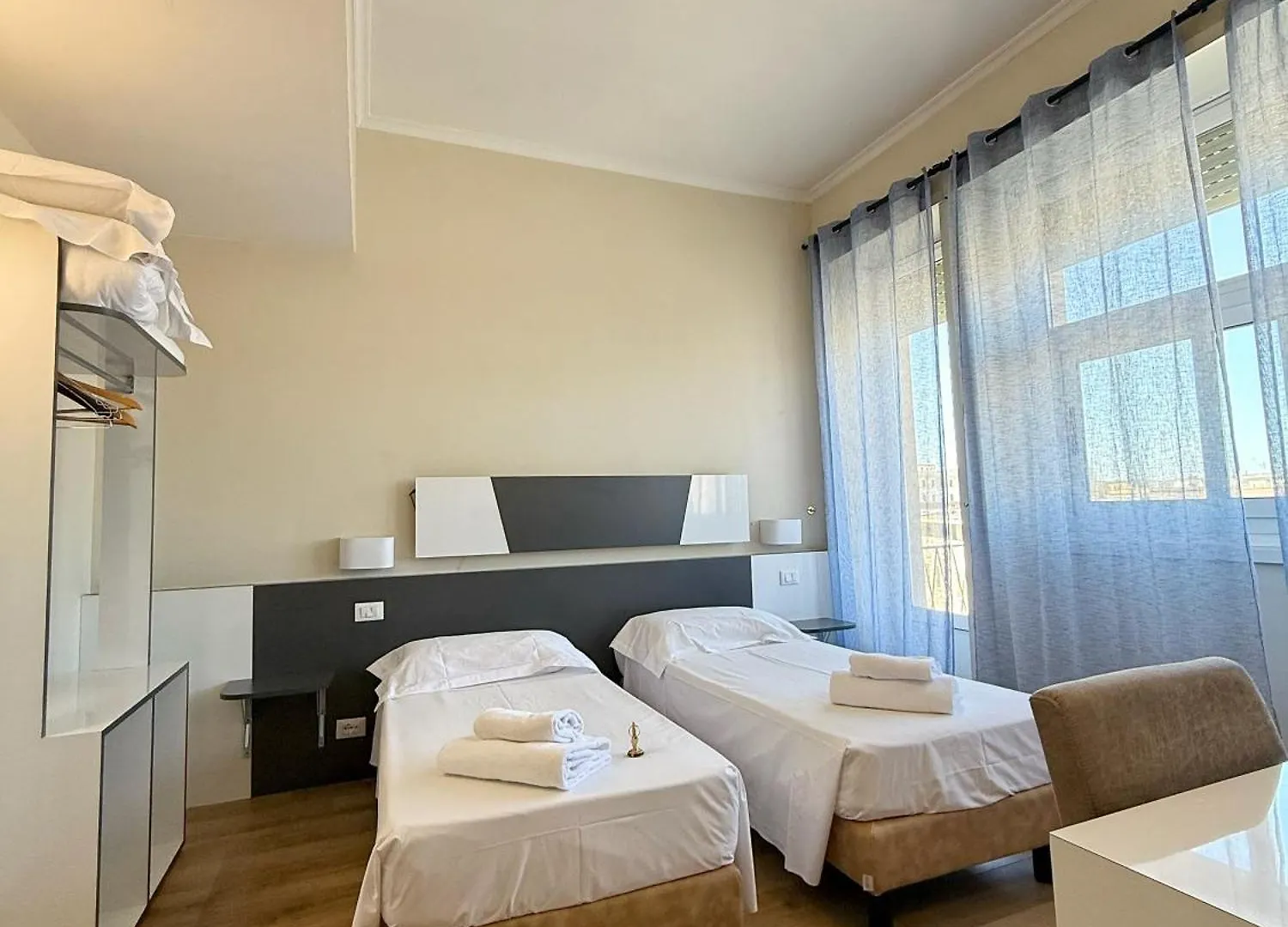 ***  Hotel Laura Рим Италия