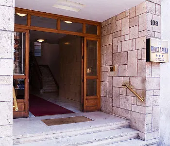 Hotel Laura Řím 3*,