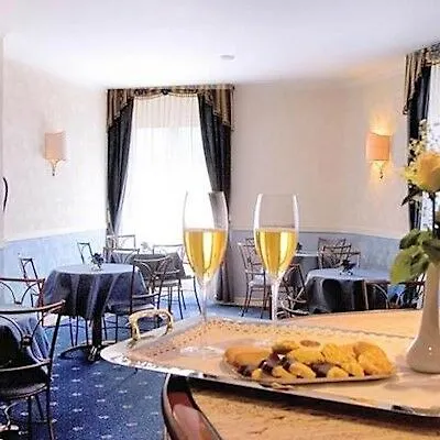 ***  Hotel Laura Rome Italy